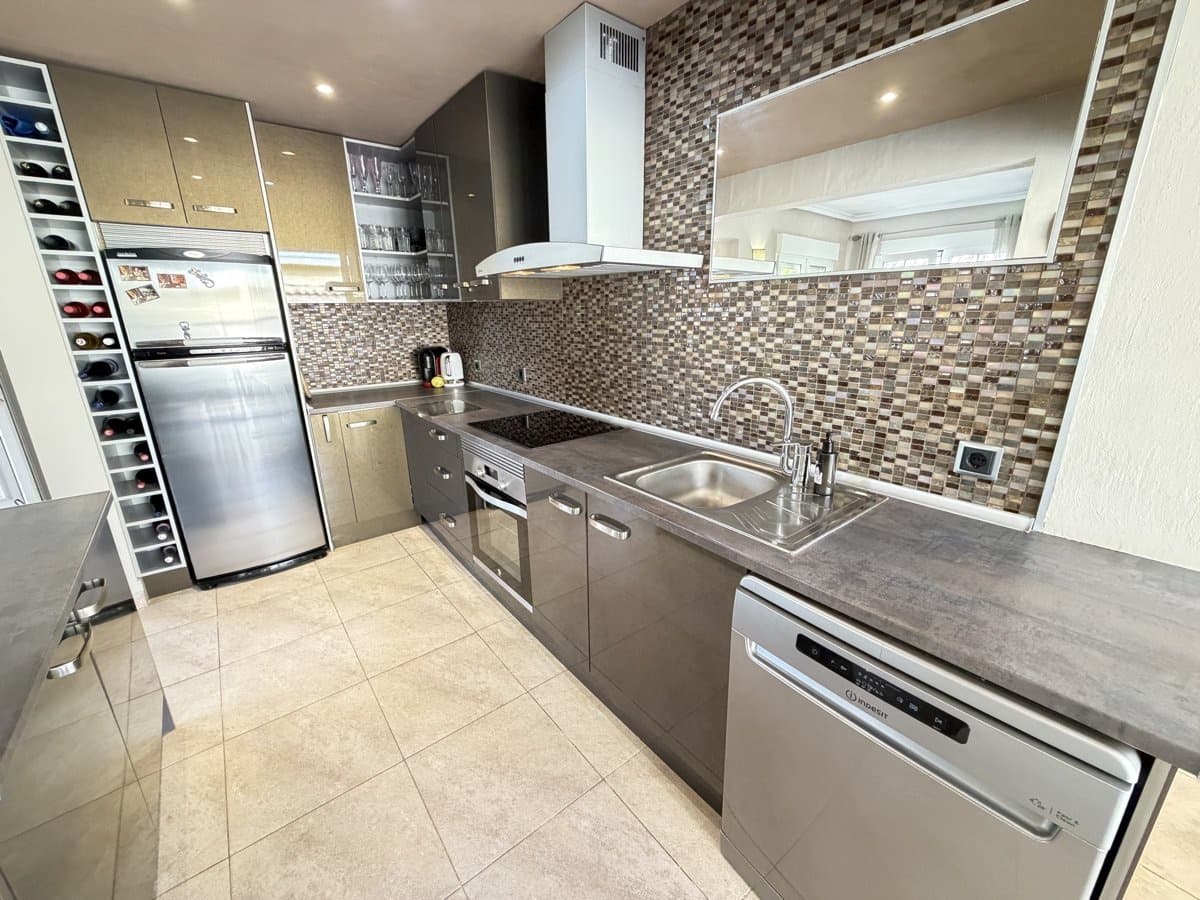 4 sovrum Villa till salu i Cabo Roig med pool garage - 749 000 € (Ref: 10179417)