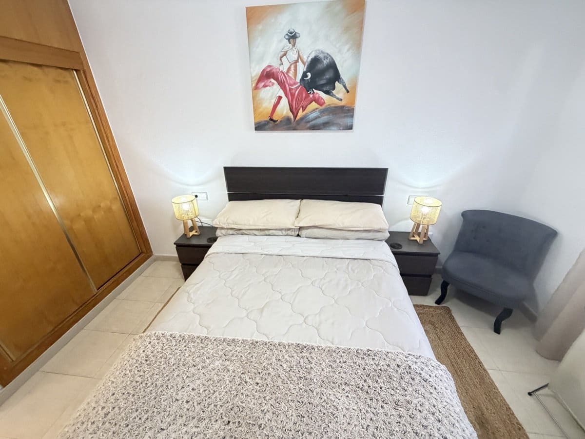 2 soveværelse Lejlighed til salg i Villamartin med swimmingpool garage - € 159.995 (Ref: 10179418)