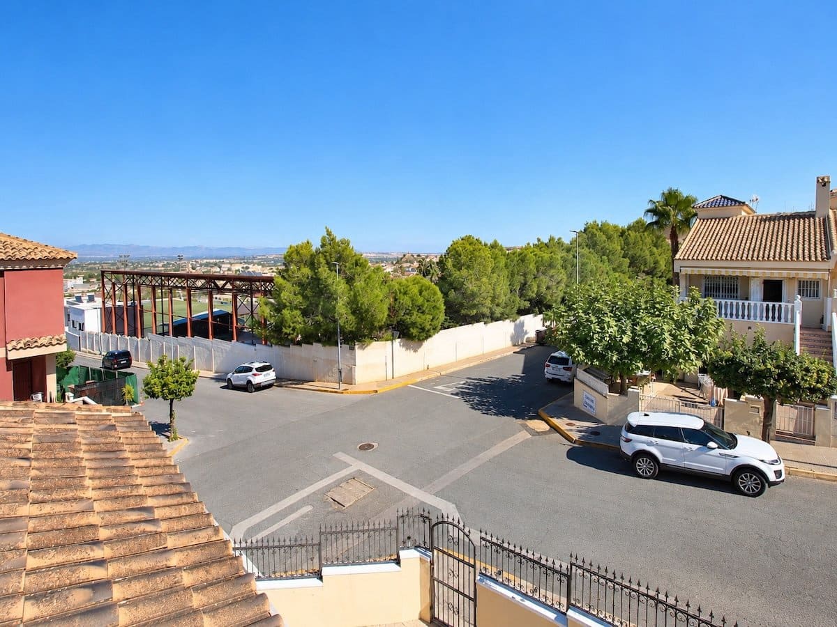 3 bedroom Townhouse for sale in Benijofar with pool - € 225,000 (Ref: 10179419)