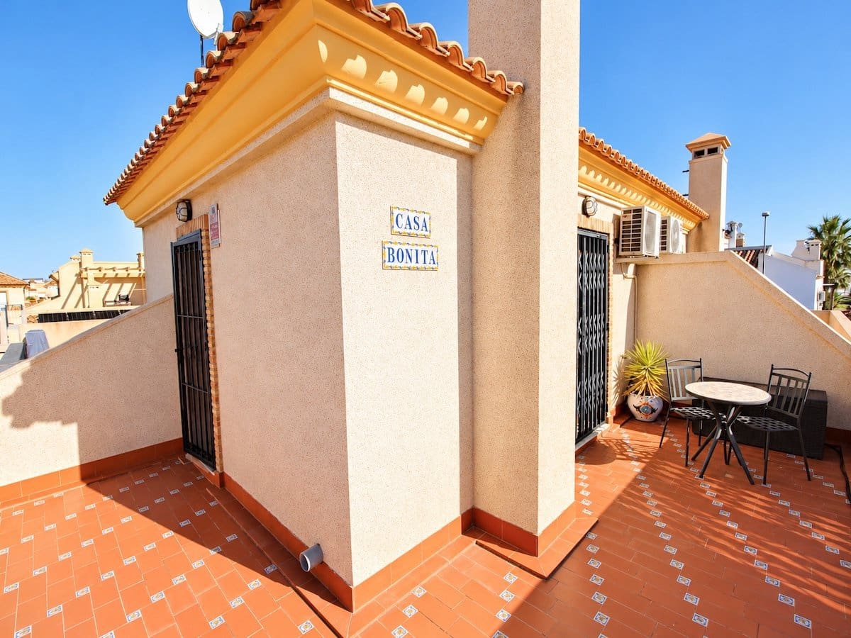 3 soveværelse Byhus til salg i Villamartin med swimmingpool garage - € 245.000 (Ref: 10182022)
