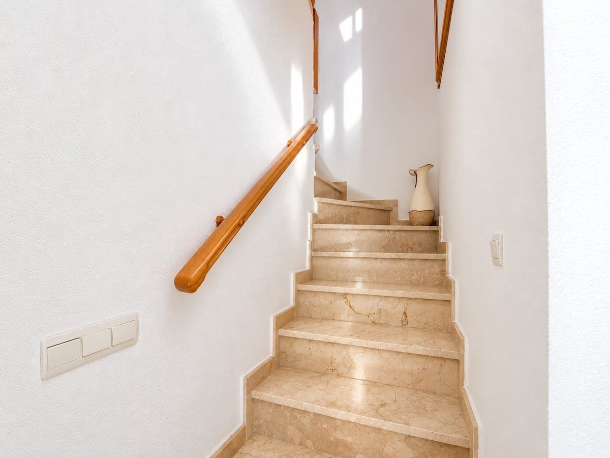 3 soveværelse Byhus til salg i Villamartin med swimmingpool garage - € 245.000 (Ref: 10182022)