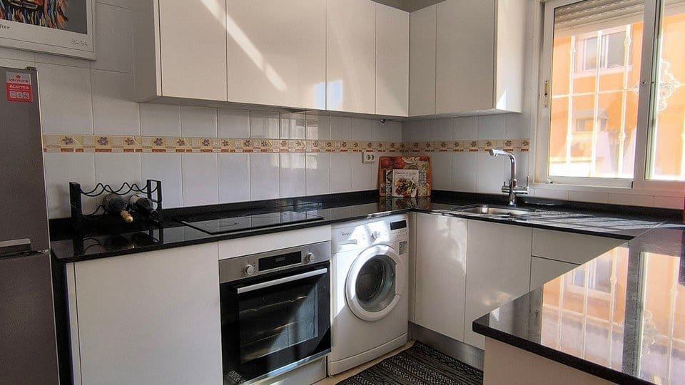 Casa de 3 habitaciones en Ciudad Quesada en venta con piscina - 225.000 € (Ref: 10182139)