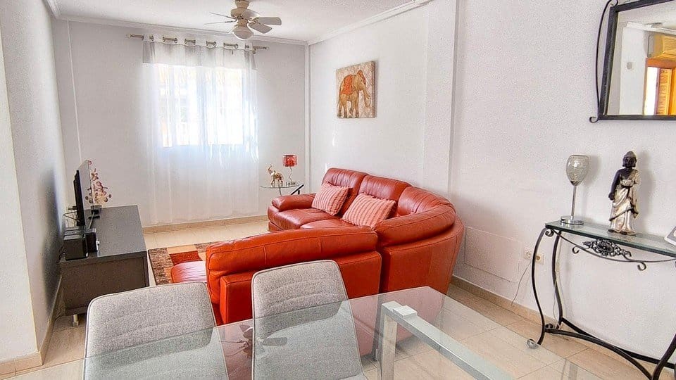 Casa de 3 habitaciones en Ciudad Quesada en venta con piscina - 225.000 € (Ref: 10182139)