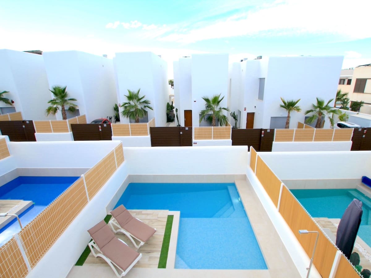 3 slaapkamer Villa te koop in La Marina met zwembad - € 345.000 (Ref: 8574968)