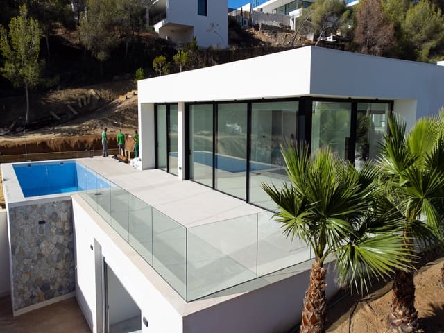 3 Zimmer Villa zu verkaufen in Las Colinas Golf, Orihuela mit Pool - 900.000 € (Ref: 8617776)