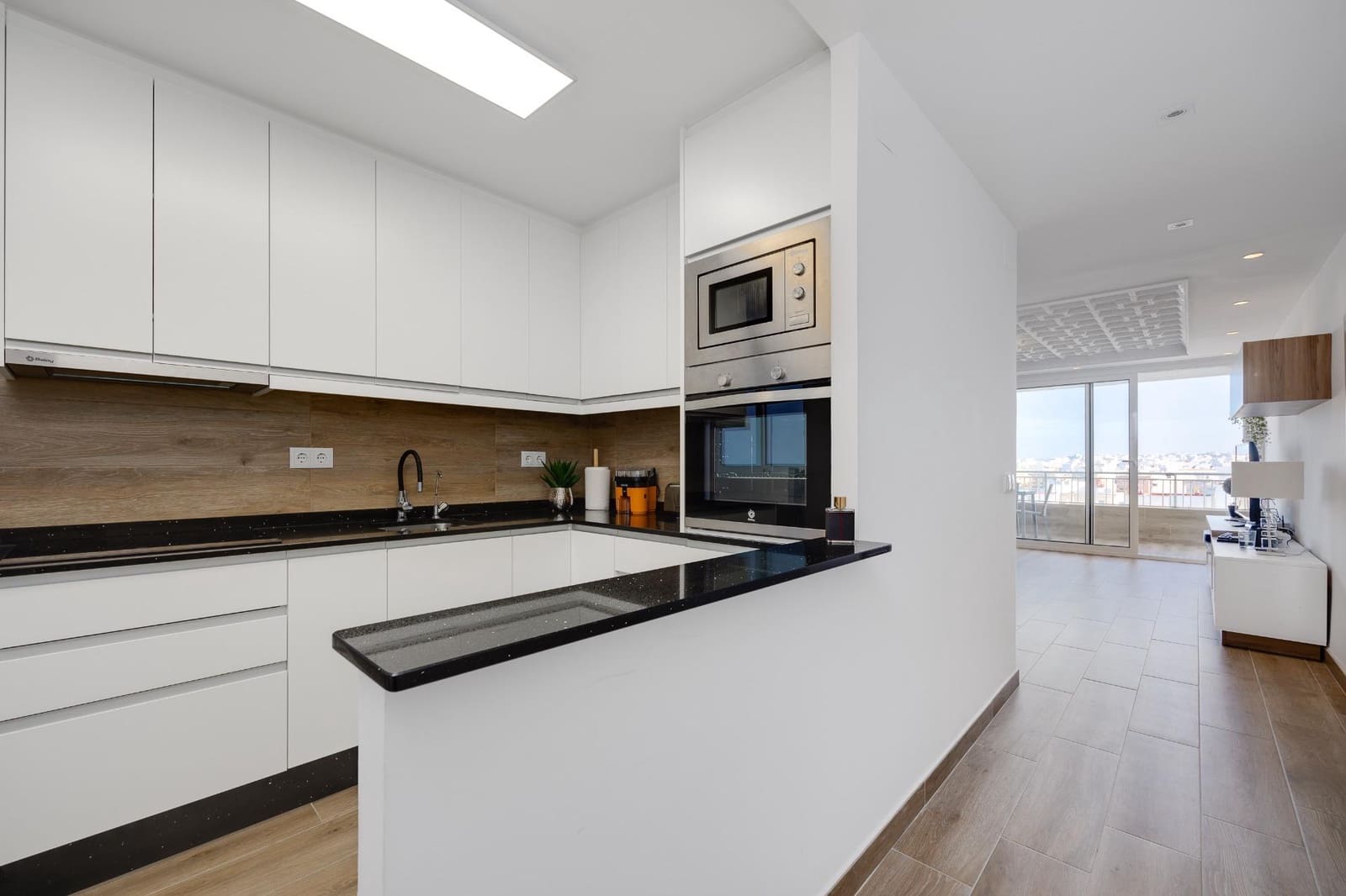 3 Zimmer Apartment zu verkaufen in Torrevieja - 289.900 € (Ref: 8681560)