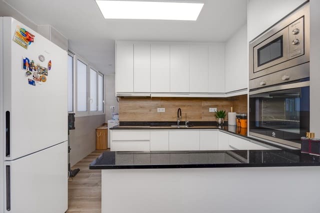 3 Zimmer Apartment zu verkaufen in Torrevieja - 289.900 € (Ref: 8681560)