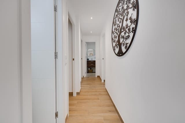 3 Zimmer Apartment zu verkaufen in Torrevieja - 289.900 € (Ref: 8681560)