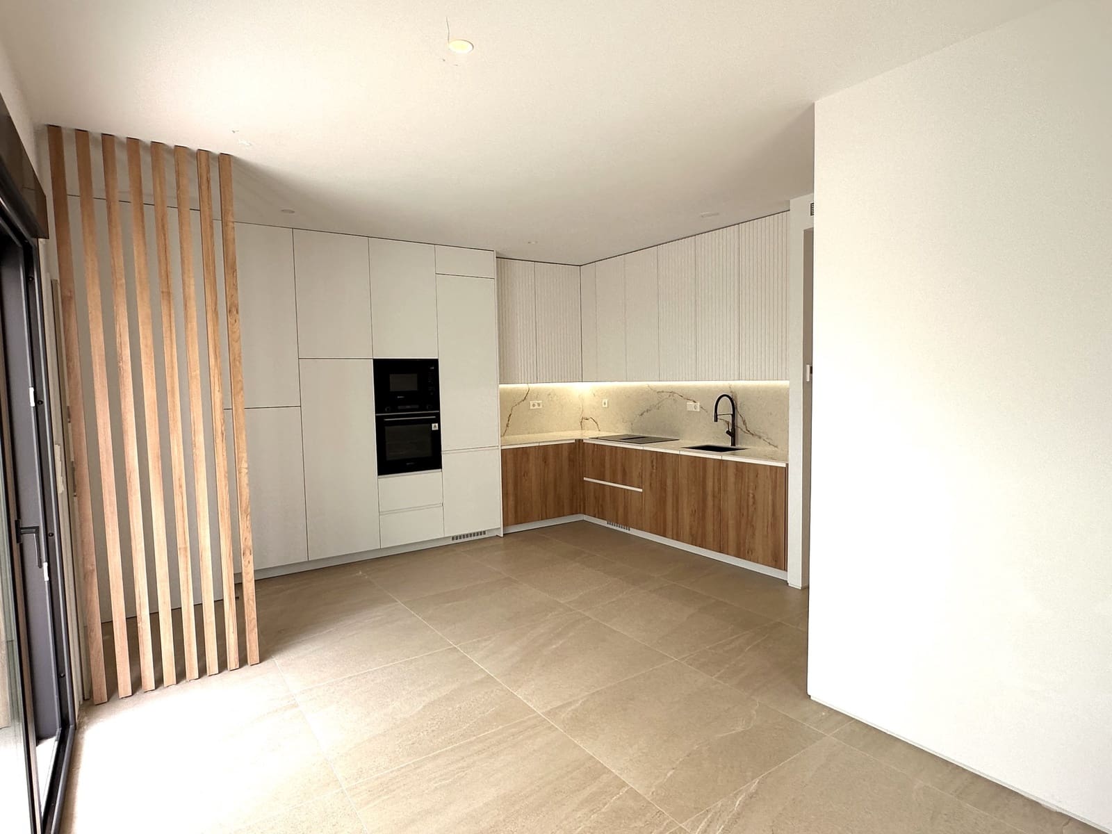 2 soveværelse Lejlighed til salg i Los Cuarteros - € 299.950 (Ref: 8780540)