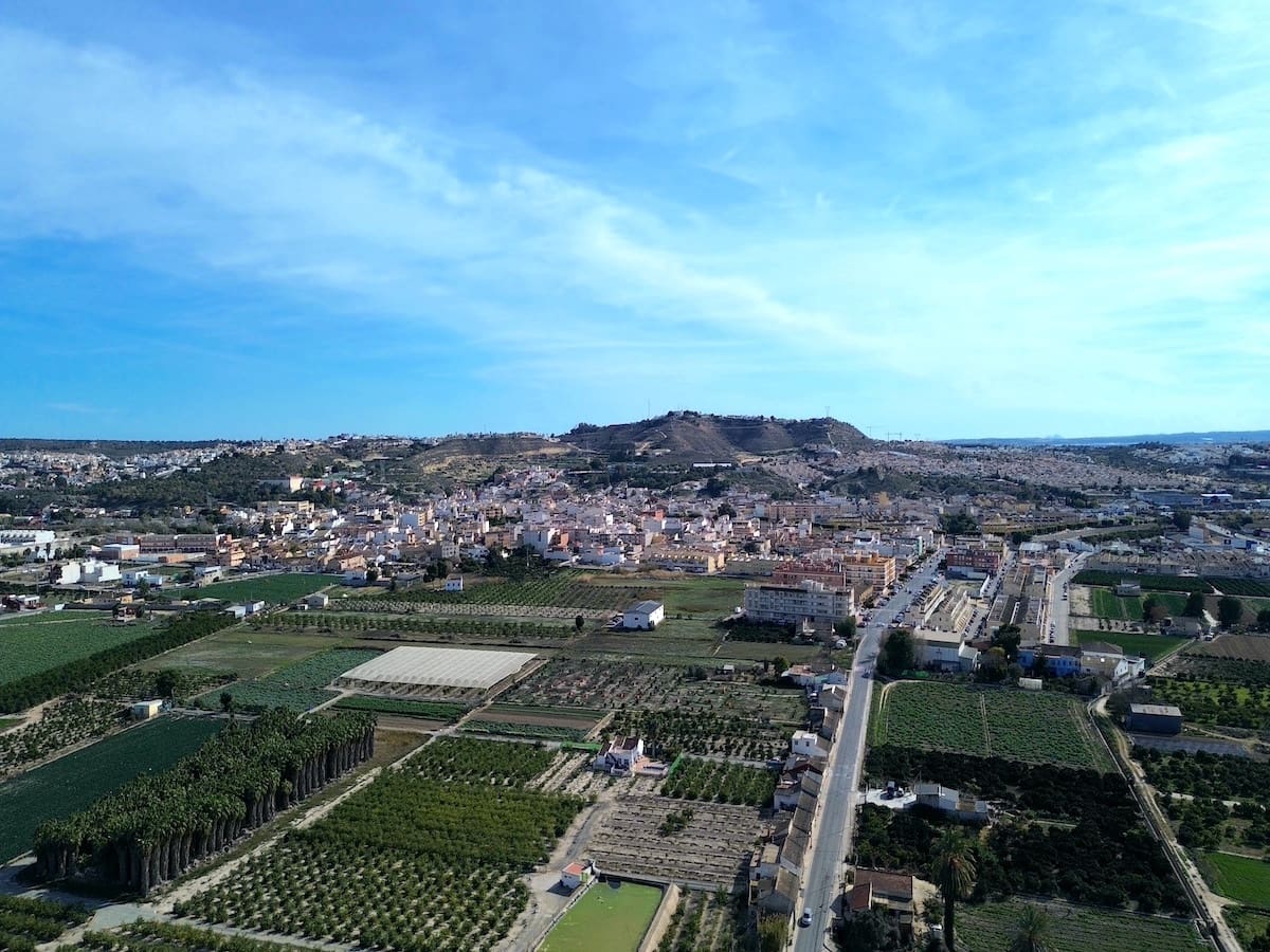 3 soveværelse Finca/Landehus til salg i Los Palacios med swimmingpool - € 325.000 (Ref: 8840140)