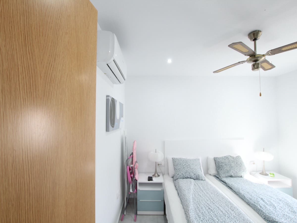 3 slaapkamer Finca/Landhuis te koop in Los Palacios met zwembad - € 325.000 (Ref: 8840140)