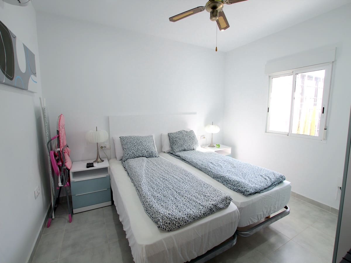 3 slaapkamer Finca/Landhuis te koop in Los Palacios met zwembad - € 325.000 (Ref: 8840140)