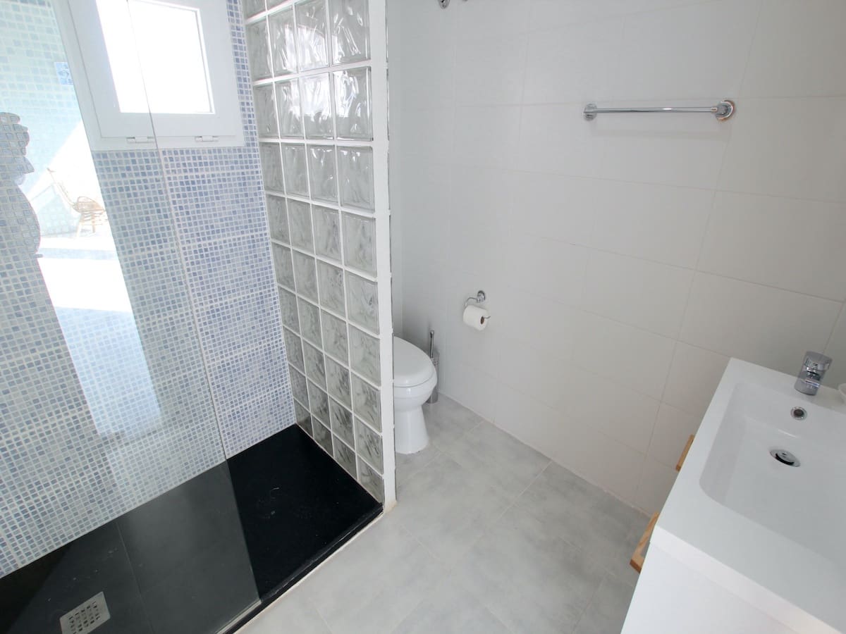 3 slaapkamer Finca/Landhuis te koop in Los Palacios met zwembad - € 325.000 (Ref: 8840140)