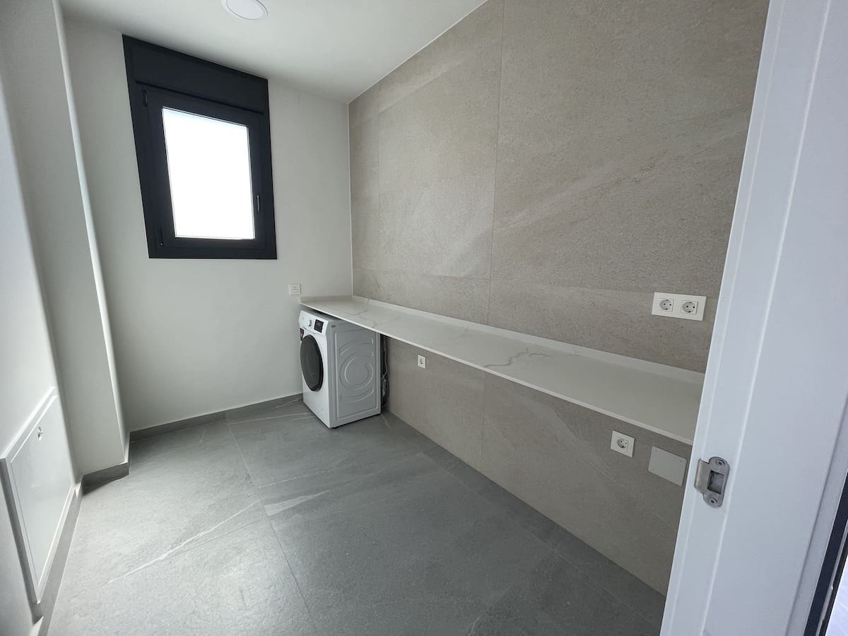 3 bedroom Villa for sale in Ciudad Quesada with pool - € 799,900 (Ref: 8891421)