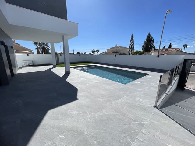 3 bedroom Villa for sale in Ciudad Quesada, Rojales with pool - € 799,900 (Ref: 8891421)