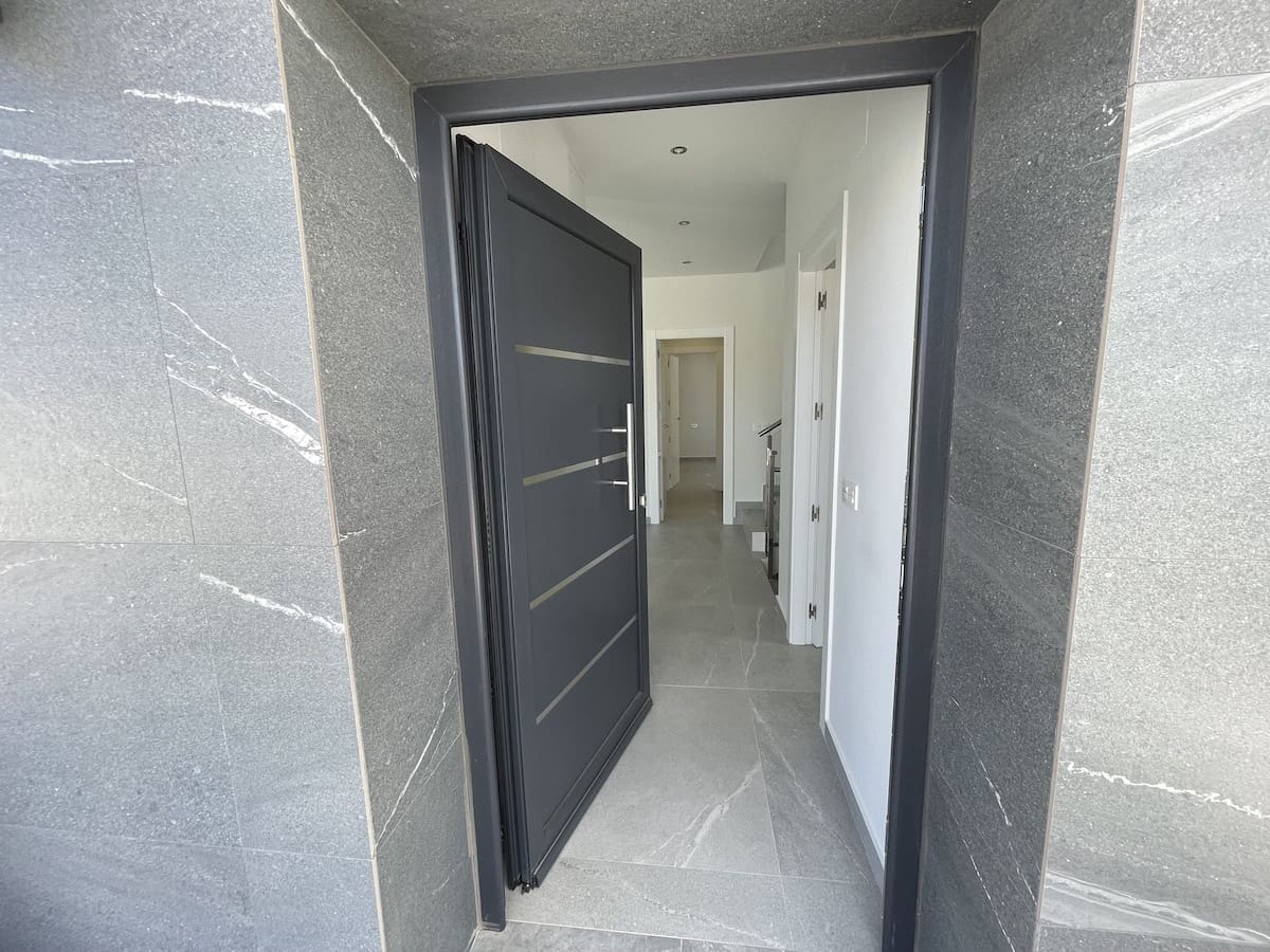 3 bedroom Villa for sale in Ciudad Quesada with pool - € 799,900 (Ref: 8891421)