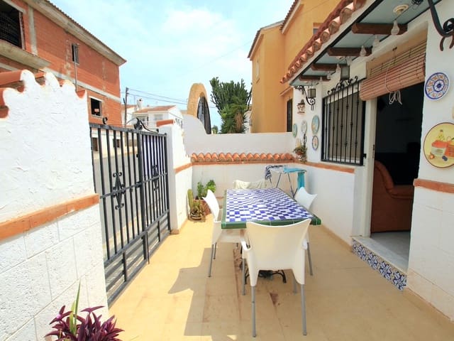 3 quarto Moradia para venda em Benijófar com piscina - 260 000 € (Ref: 8967702)