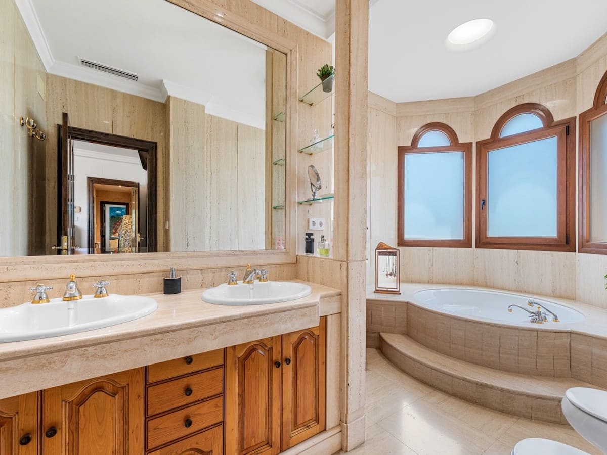 5 soveværelse Villa til salg i Elche / Elx med swimmingpool - € 1.200.000 (Ref: 9003750)