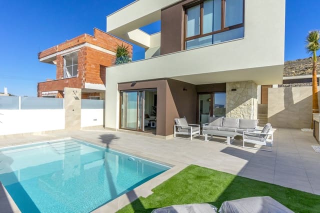 3 bedroom Villa for sale in Benimar, Benijófar with pool - € 629,000 (Ref: 9004085)