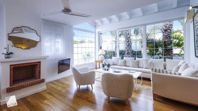 5 soveværelse Villa til salg i La Marina, Elche / Elx med swimmingpool - € 612.680 (Ref: 9008073)