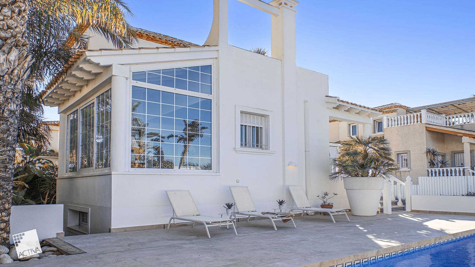 5 Zimmer Villa zu verkaufen in La Marina mit Pool - 612.680 € (Ref: 9008073)