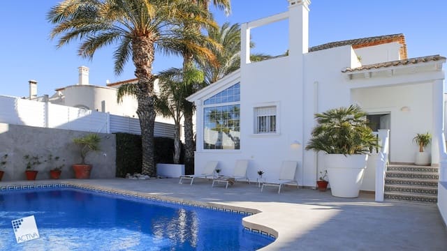 5 sypialnia Willa na sprzedaż w La Marina, Elche / Elx z basenem - 612 680 € (Ref: 9008073)