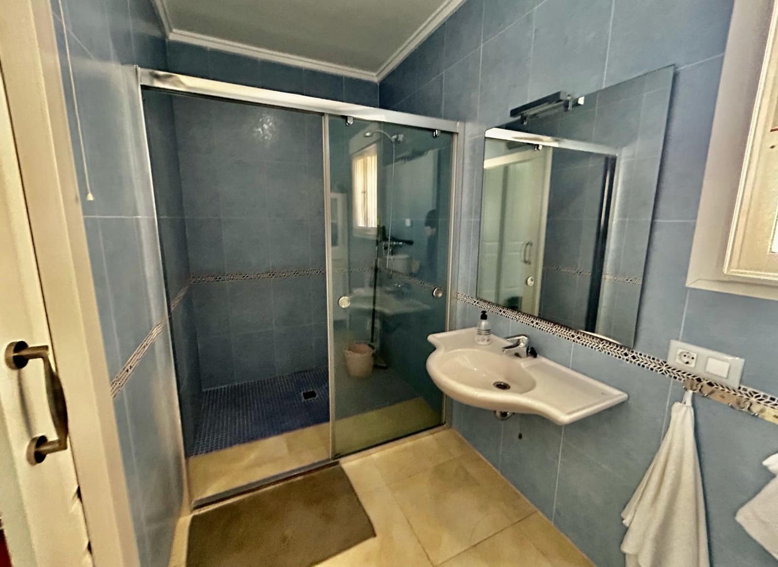 5 bedroom Villa for sale in Benimar - € 359,000 (Ref: 9013134)