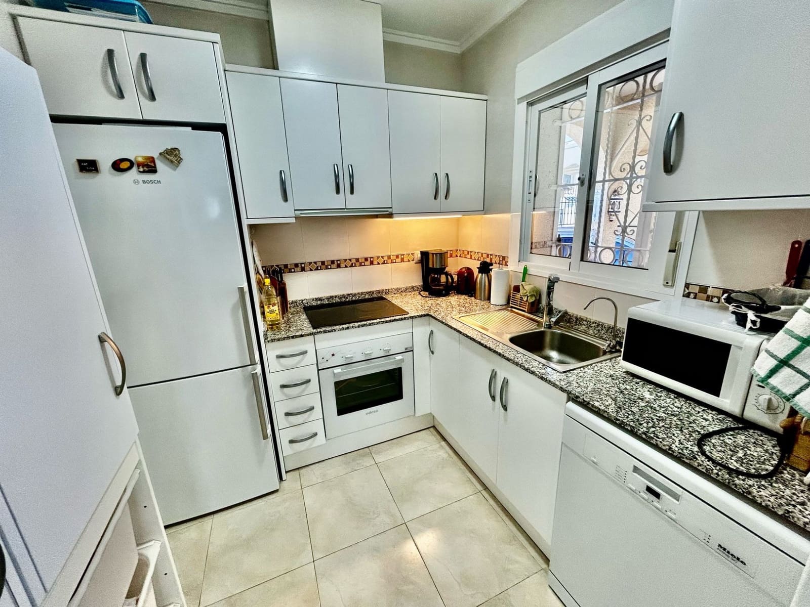 5 bedroom Villa for sale in Benimar - € 359,000 (Ref: 9013134)