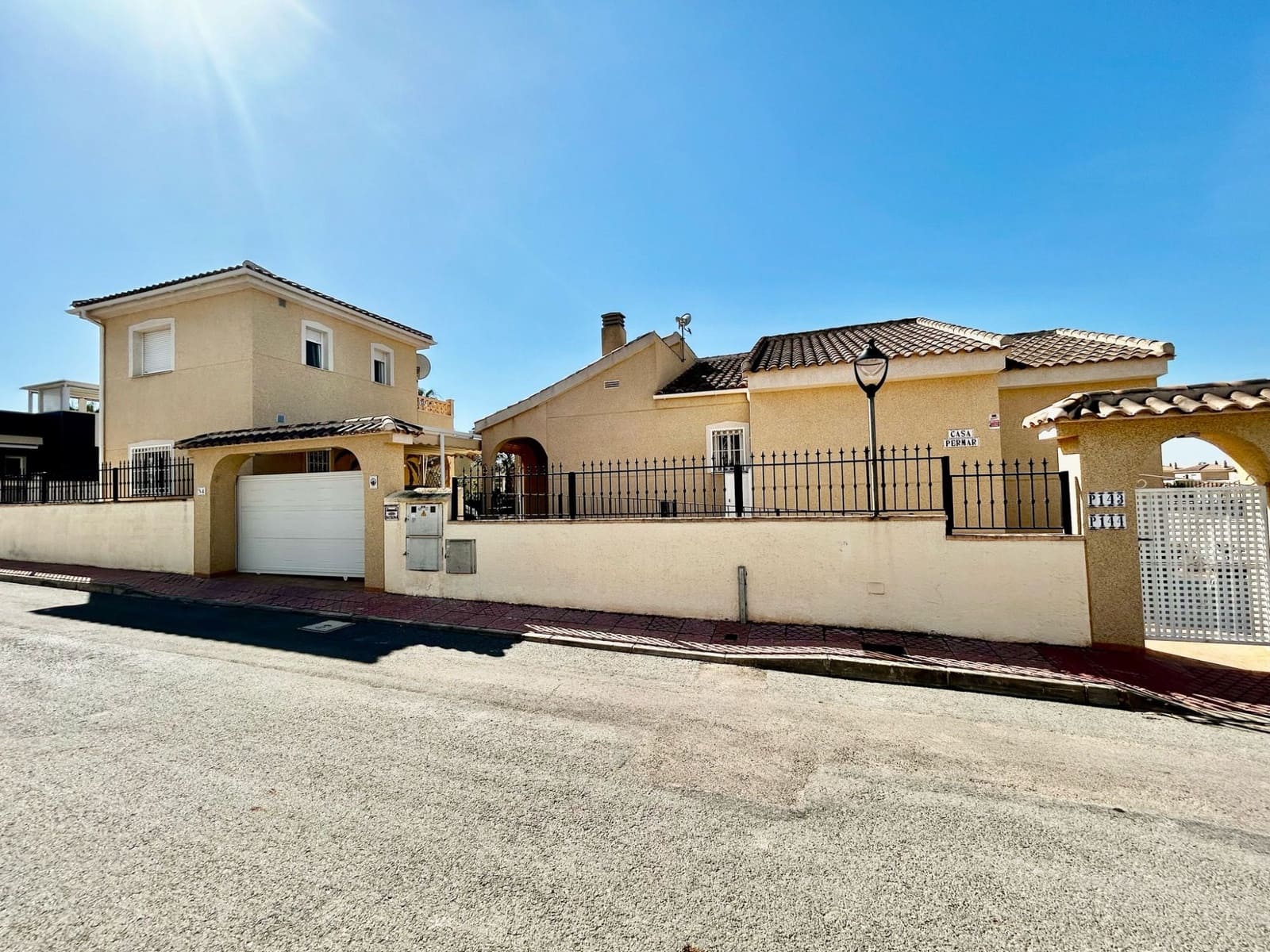 5 bedroom Villa for sale in Benimar - € 359,000 (Ref: 9013134)