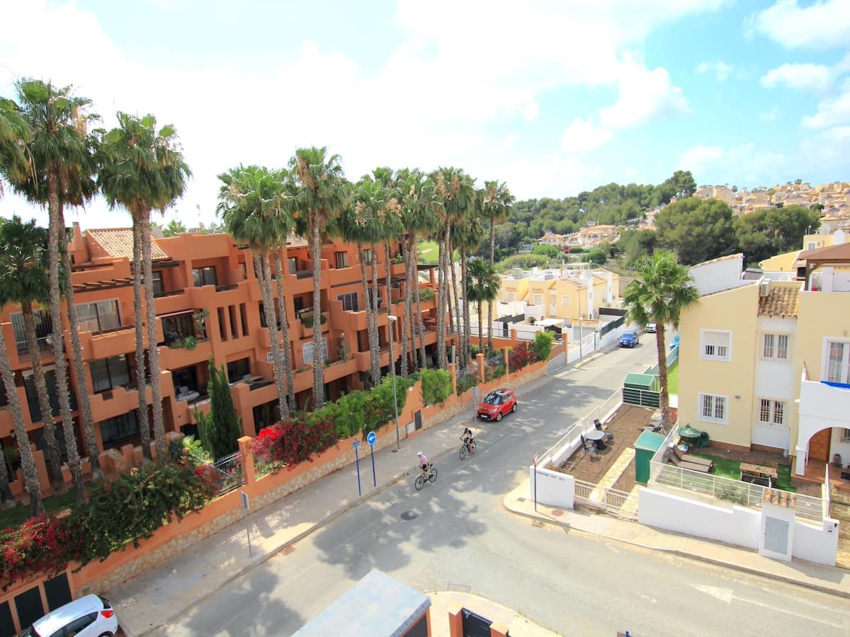 2 bedroom Apartment for sale in Villamartin - € 285,000 (Ref: 9037478)