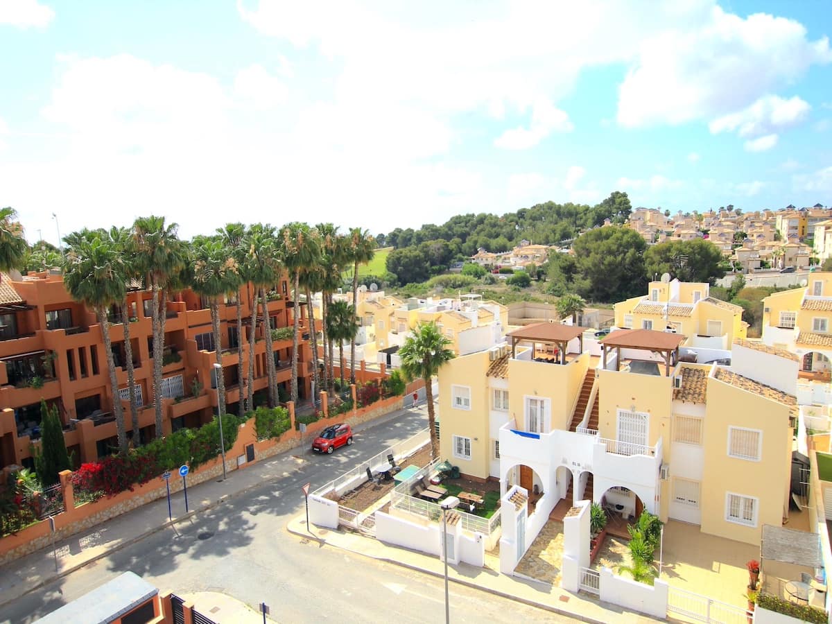 2 bedroom Apartment for sale in Villamartin - € 285,000 (Ref: 9037478)