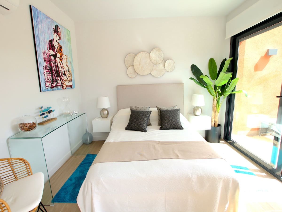 2 bedroom Apartment for sale in Villamartin - € 285,000 (Ref: 9037478)