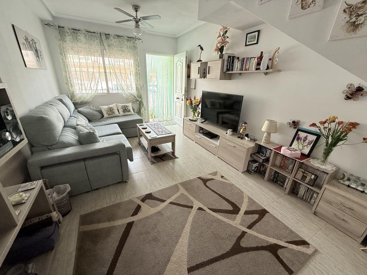 2 soveværelse Byhus til salg i Daya Nueva - € 135.000 (Ref: 9049177)