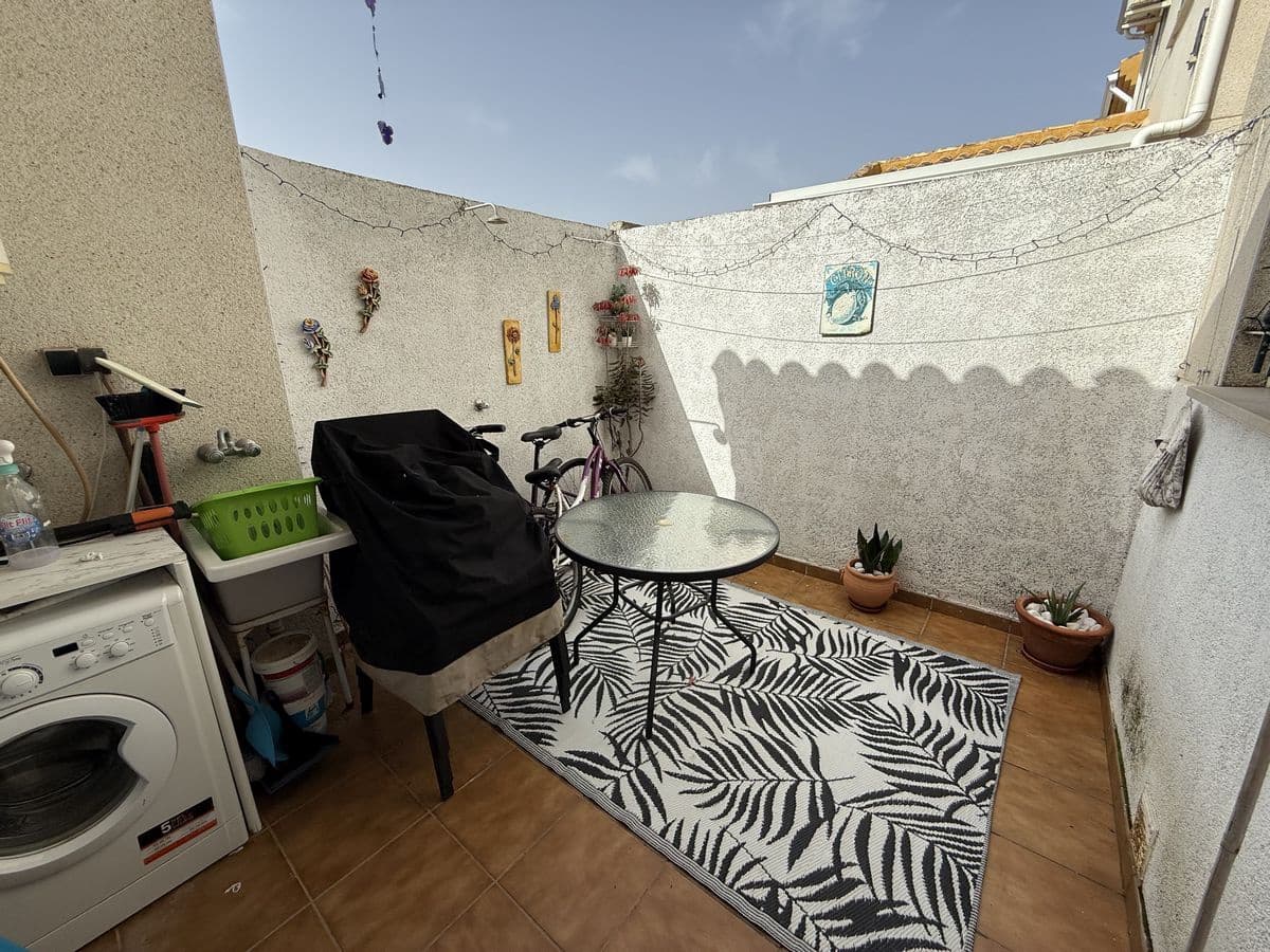 2 soveværelse Byhus til salg i Daya Nueva - € 135.000 (Ref: 9049177)