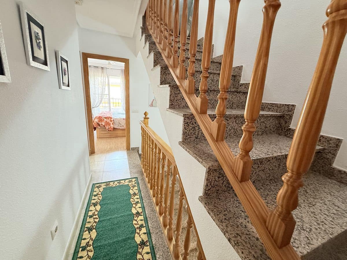 2 bedroom Townhouse for sale in Daya Nueva - € 135,000 (Ref: 9049177)