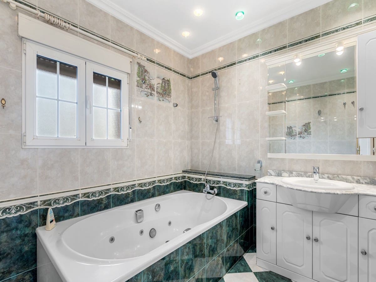 4 soverom Villa til salgs i El Chaparral med svømmebasseng - € 689 000 (Ref: 9101672)