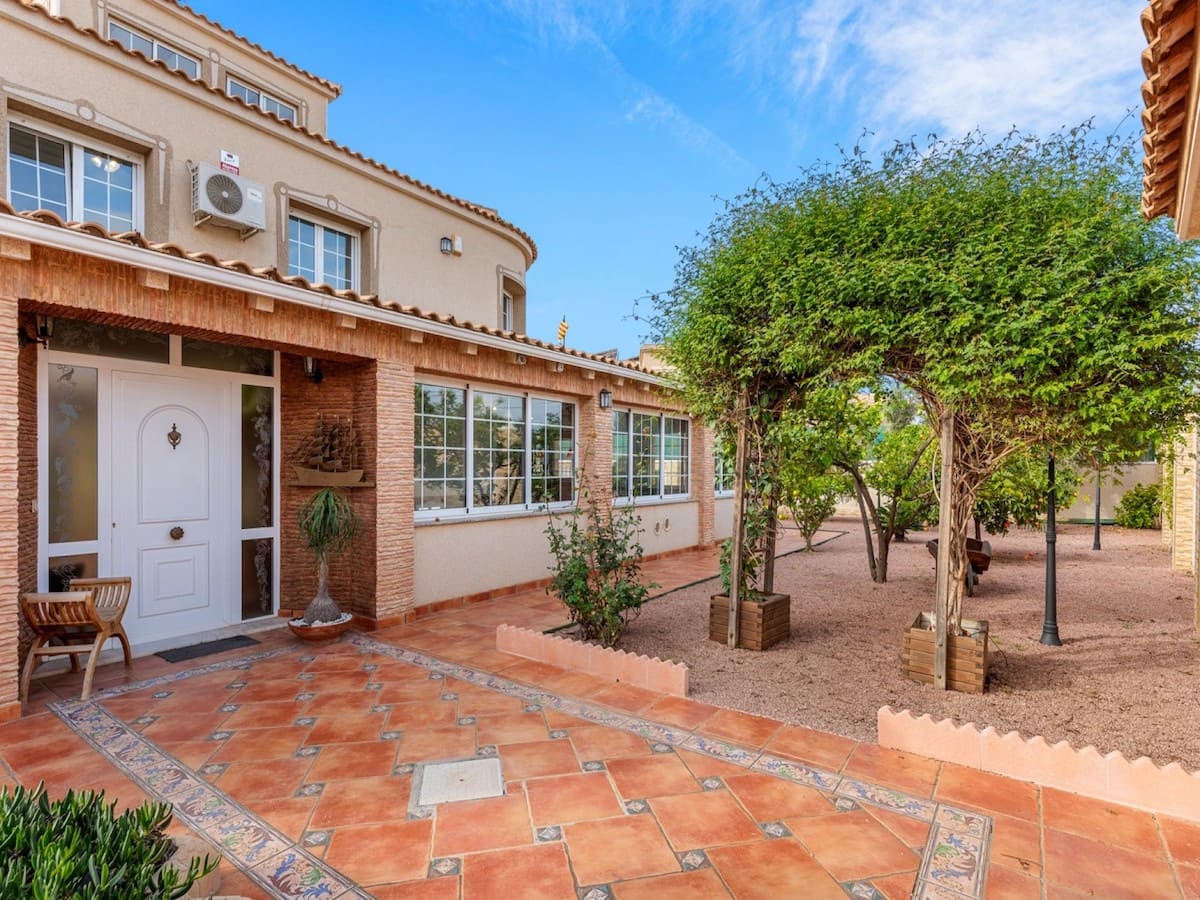 4 soverom Villa til salgs i El Chaparral med svømmebasseng - € 689 000 (Ref: 9101672)