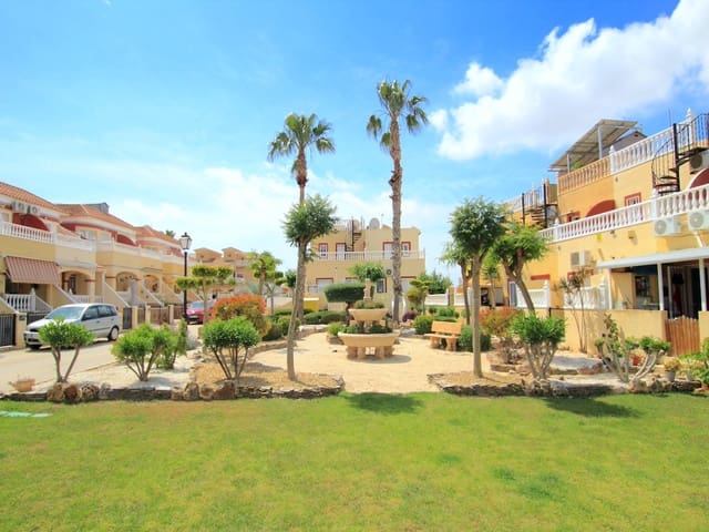 3 bedroom Townhouse for sale in Lo Crispin, Algorfa - € 179,950 (Ref: 9235763)
