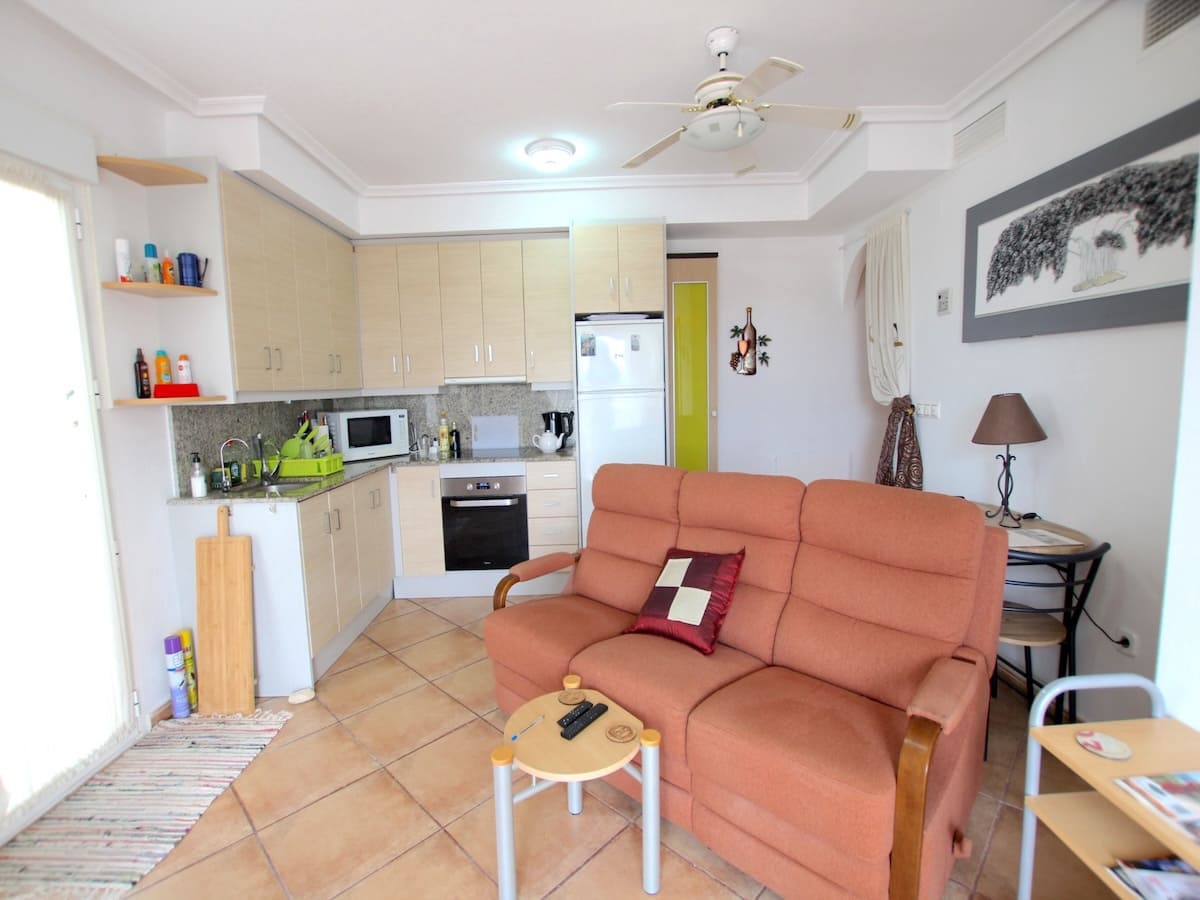 2 bedroom Apartment for sale in Algorfa - € 110,000 (Ref: 9307006)
