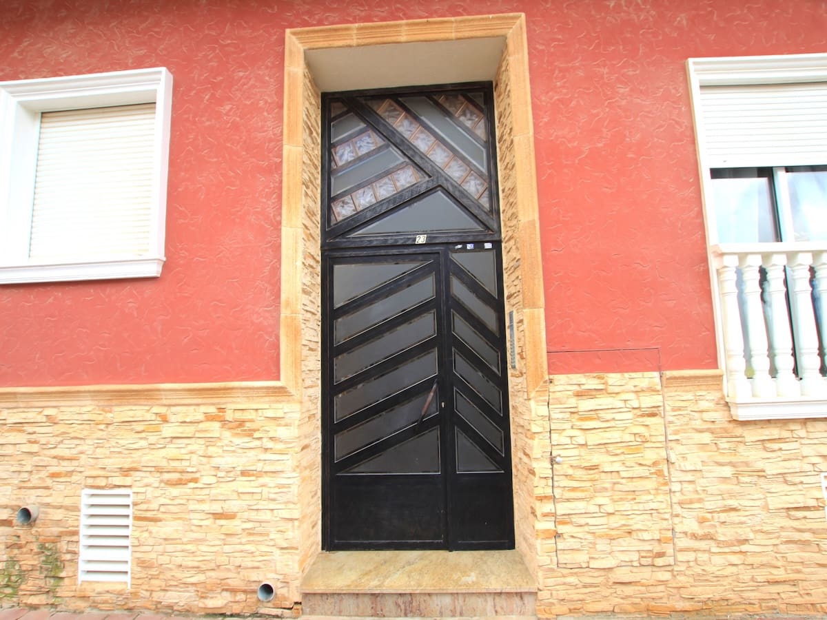 2 bedroom Apartment for sale in Algorfa - € 110,000 (Ref: 9307006)