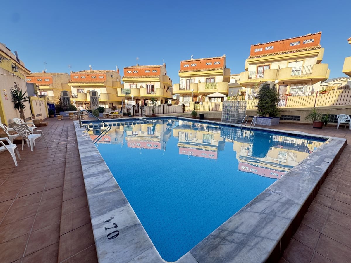 2 bedroom Apartment for sale in La Zenia - € 179,995 (Ref: 9311978)