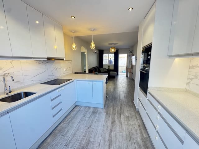 2 chambre Appartement à vendre à La Zenia, Orihuela - 179 995 € (Ref: 9311978)