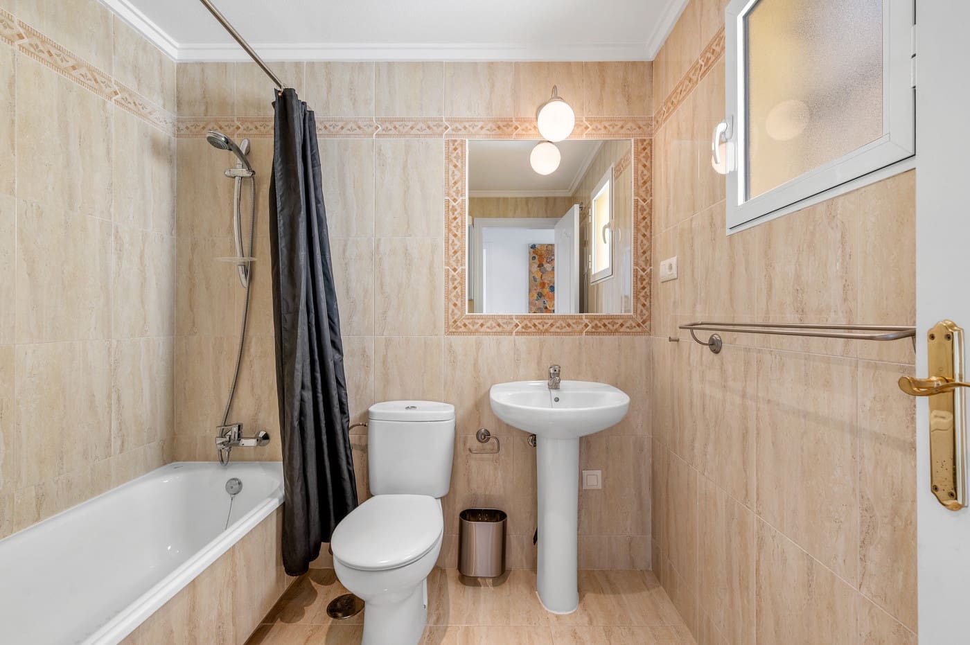 3 bedroom Apartment for sale in Villamartin - € 215,000 (Ref: 9322740)