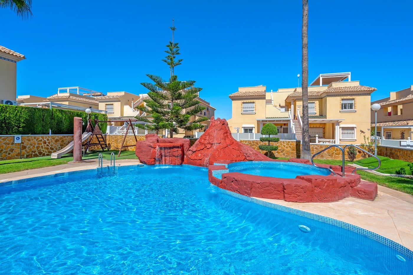 3 bedroom Apartment for sale in Villamartin - € 215,000 (Ref: 9322740)