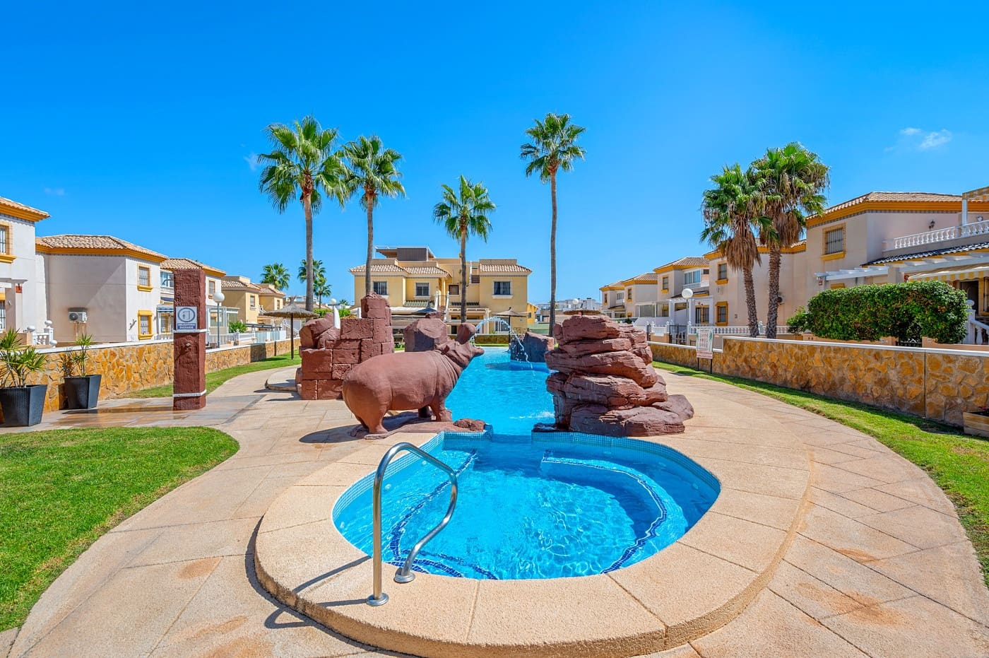 3 bedroom Apartment for sale in Villamartin - € 215,000 (Ref: 9322740)