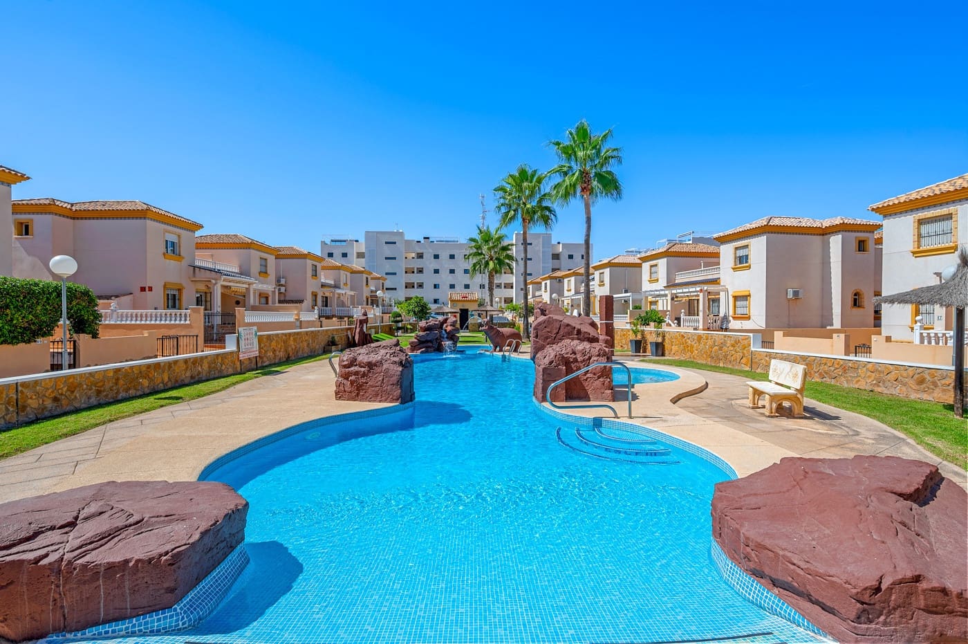 3 bedroom Apartment for sale in Villamartin - € 215,000 (Ref: 9322740)