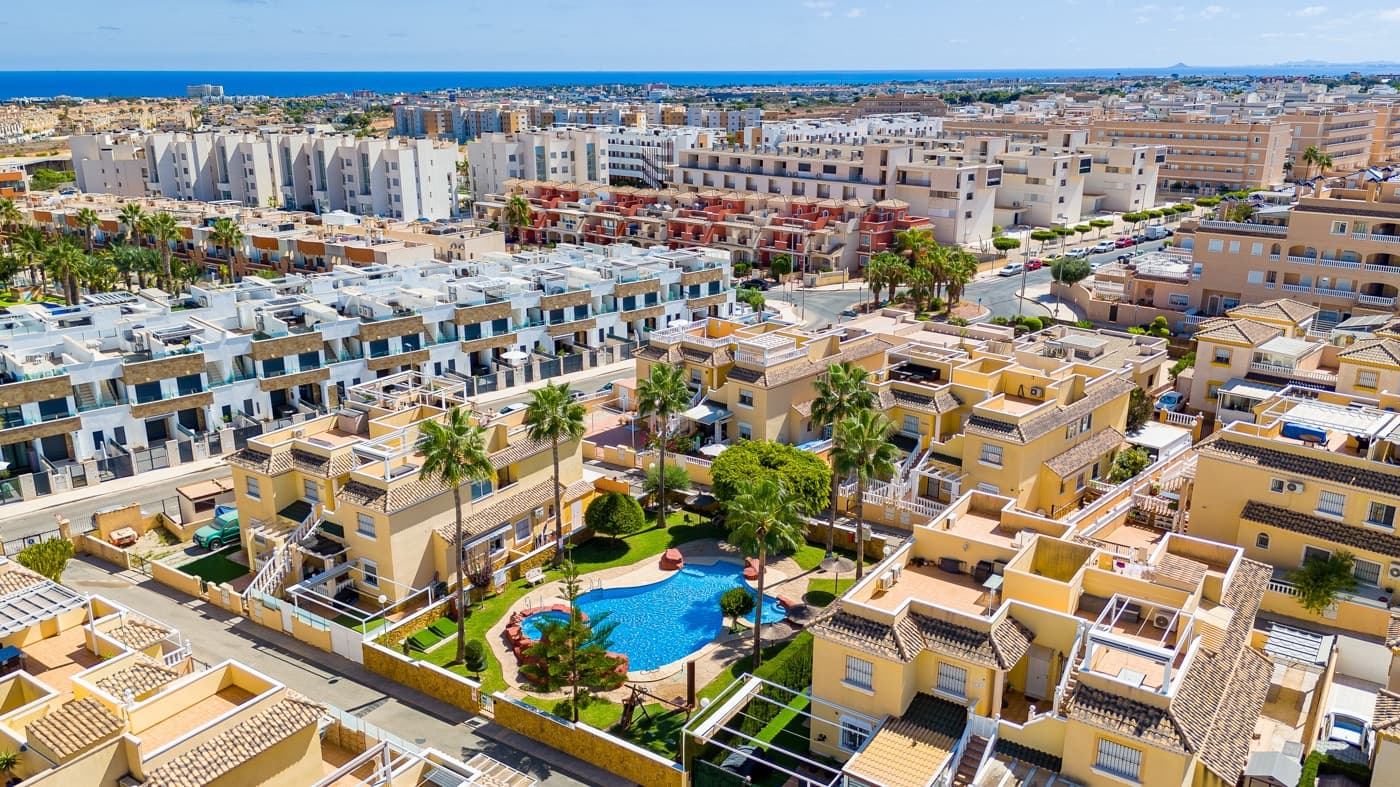 3 bedroom Apartment for sale in Villamartin - € 215,000 (Ref: 9322740)