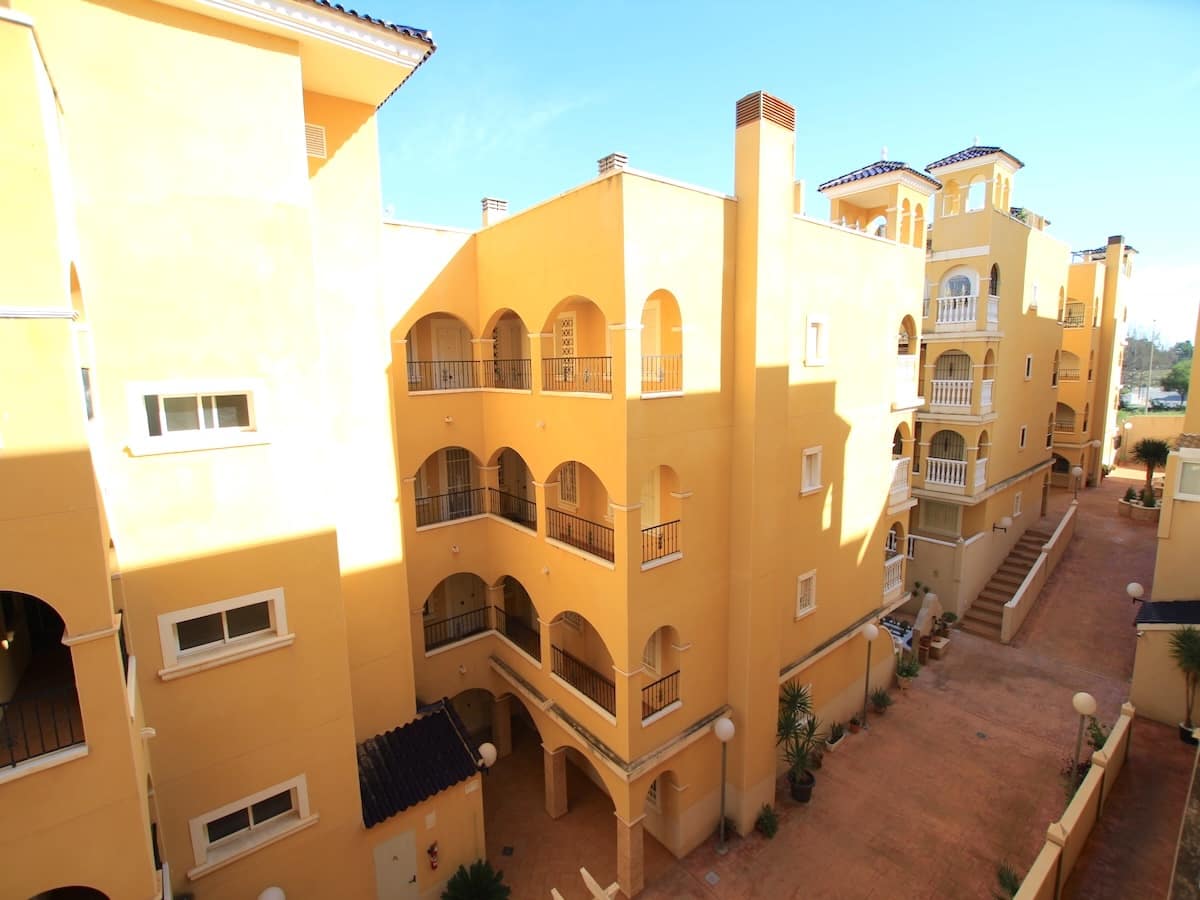 2 bedroom Apartment for sale in Algorfa - € 115,000 (Ref: 9325288)