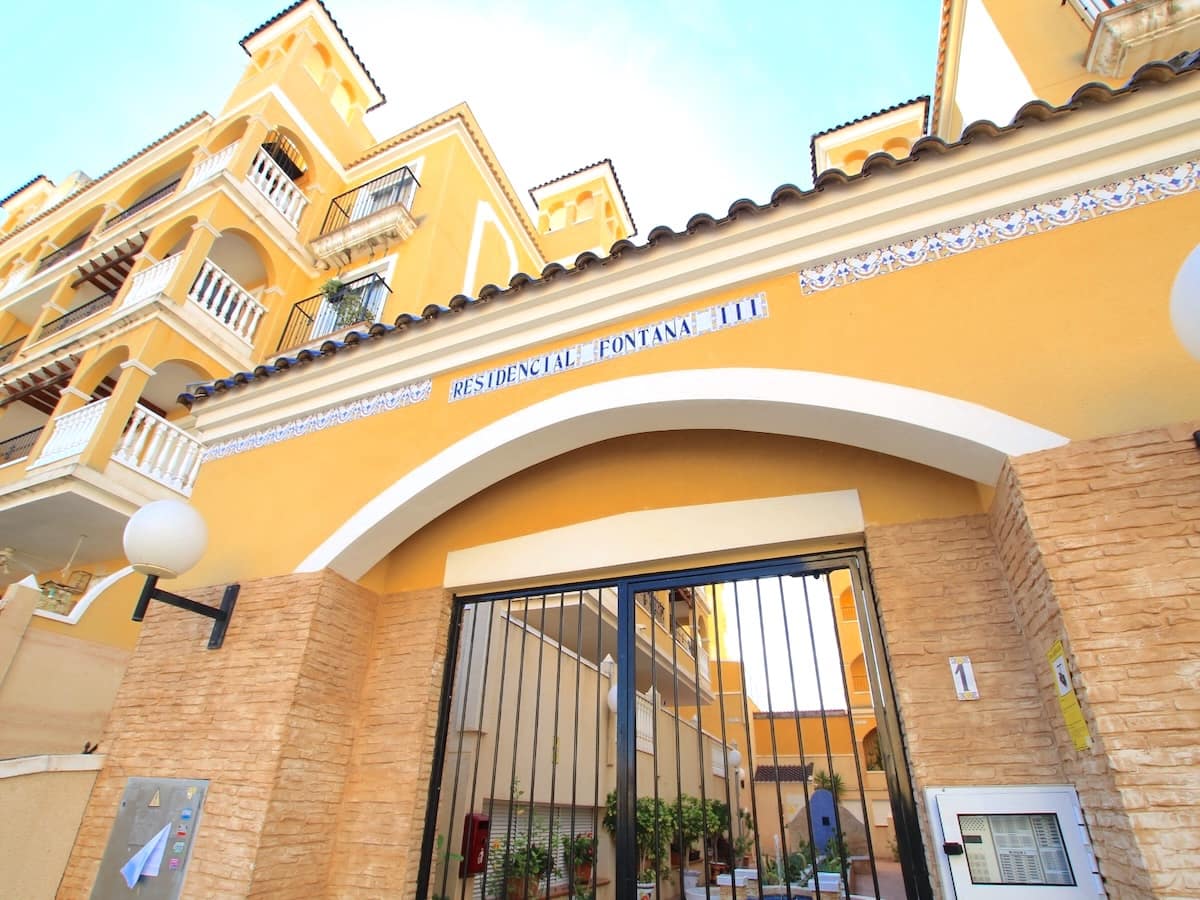 2 bedroom Apartment for sale in Algorfa - € 115,000 (Ref: 9325288)