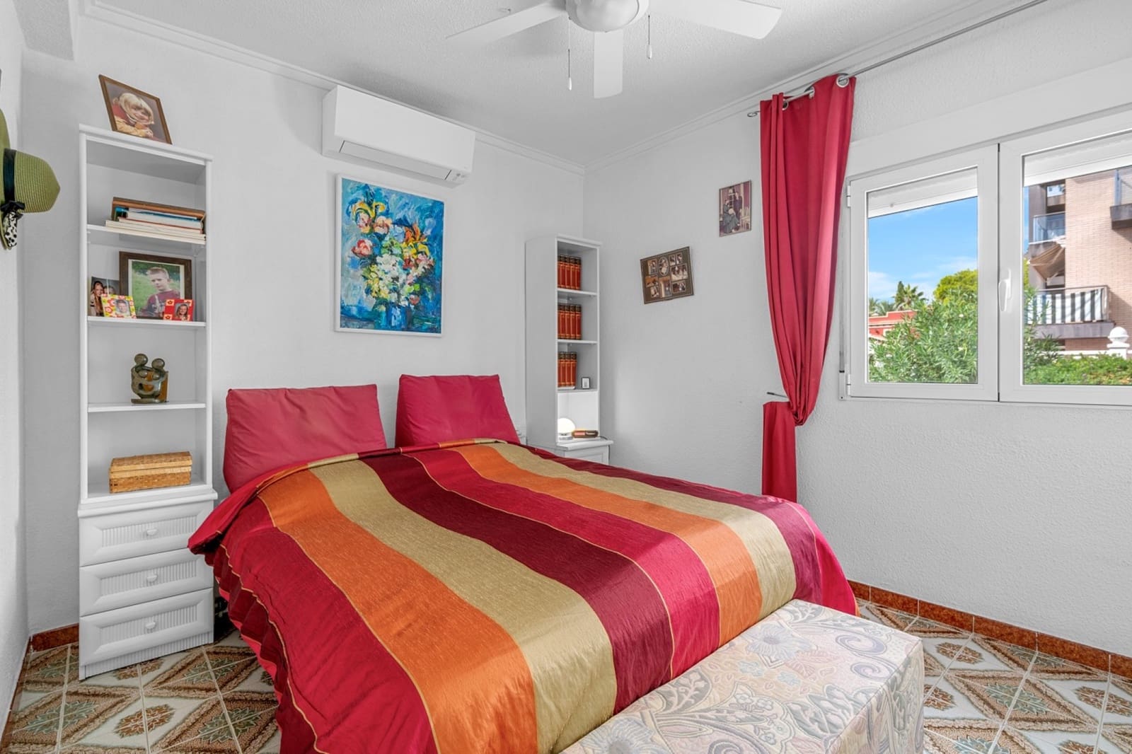 4 sypialnia Willa na sprzedaż w Punta Prima z basenem - 485 000 € (Ref: 9325550)